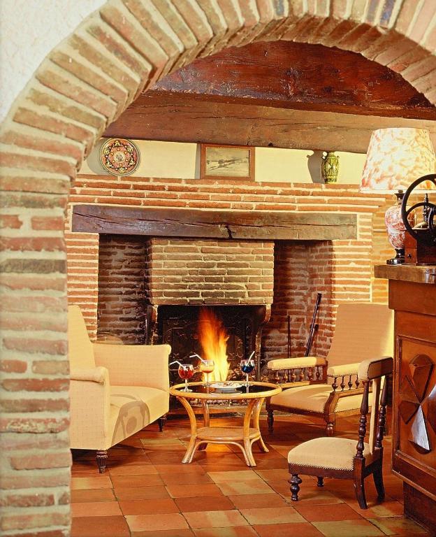 Le Ratelier Hotel Montaigut-sur-Save Luaran gambar
